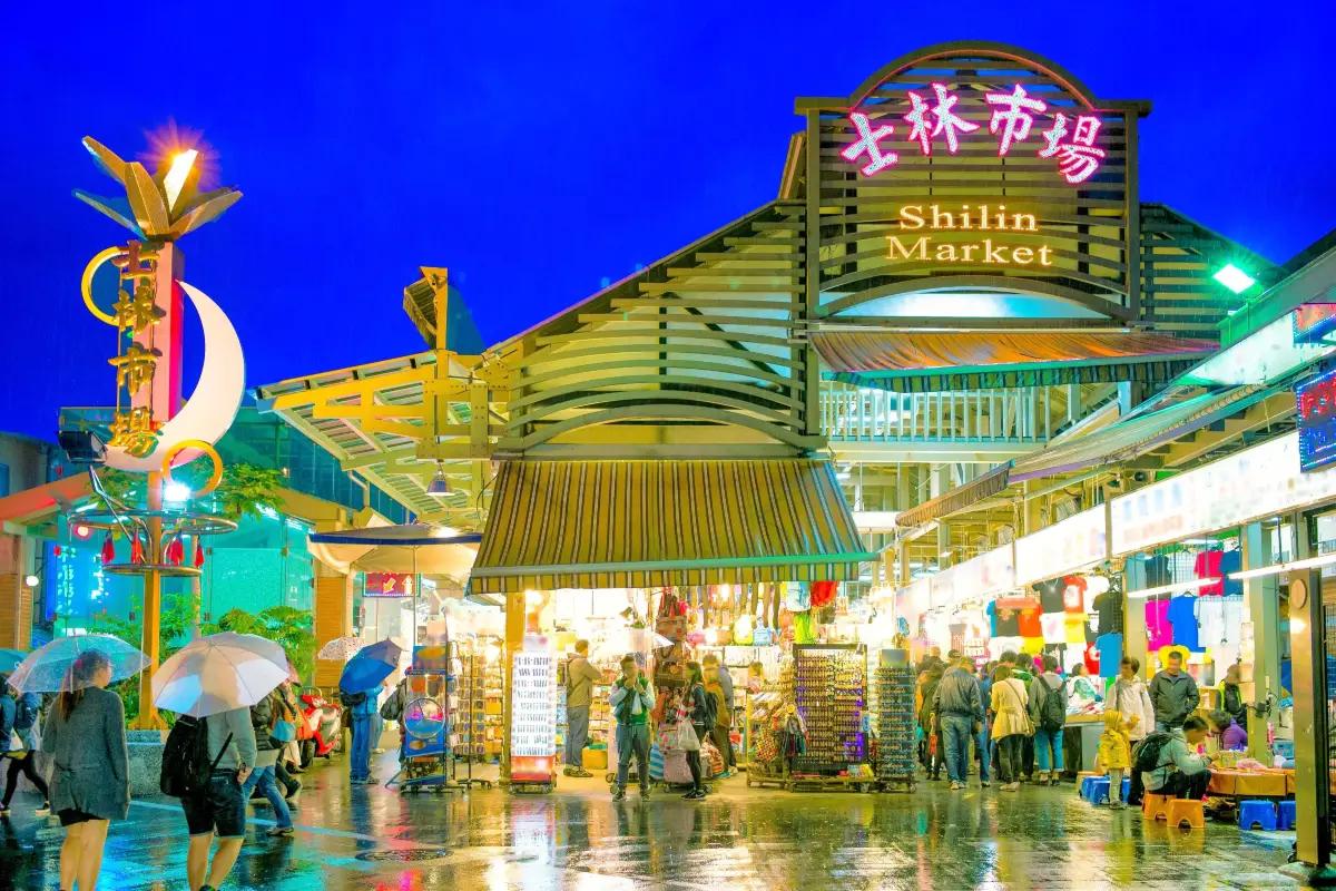 scene at Shilin Night Market