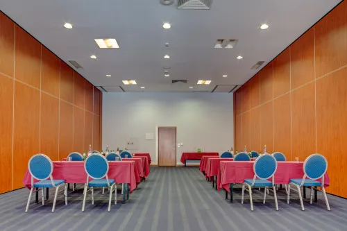 VIP Executive Santa Iria Hotel Business Facilities Photos